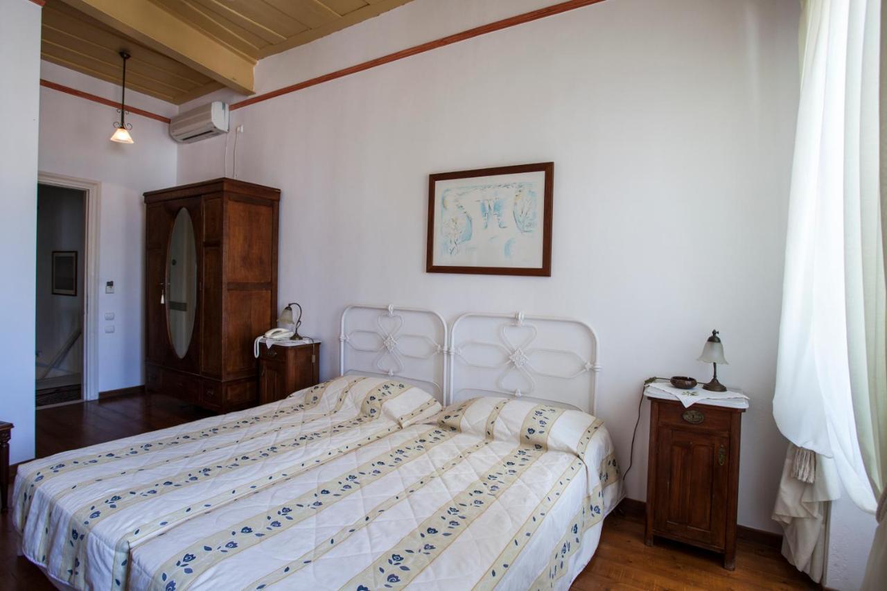 Nostos Guesthouse Kýthira Екстериор снимка